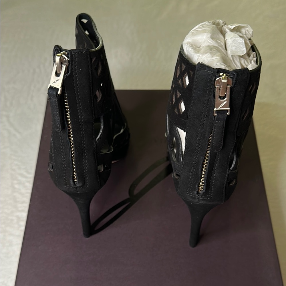 Brian Atwood Heels - Picture 4 of 8